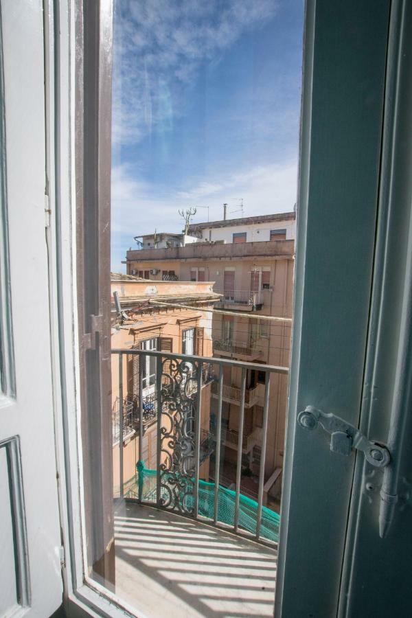 Aria Rooms Palermo Luaran gambar